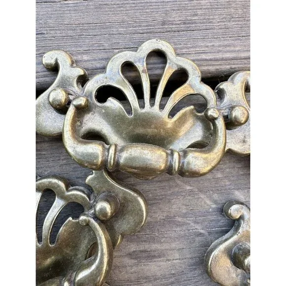 8 vintage Dresser pull knob 1992 B1254 ornate brass Handle Chippendale Style 4” - Picture 4 of 11